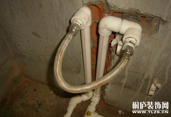 水管维修自己动手 最实用五招教你疏通排水管